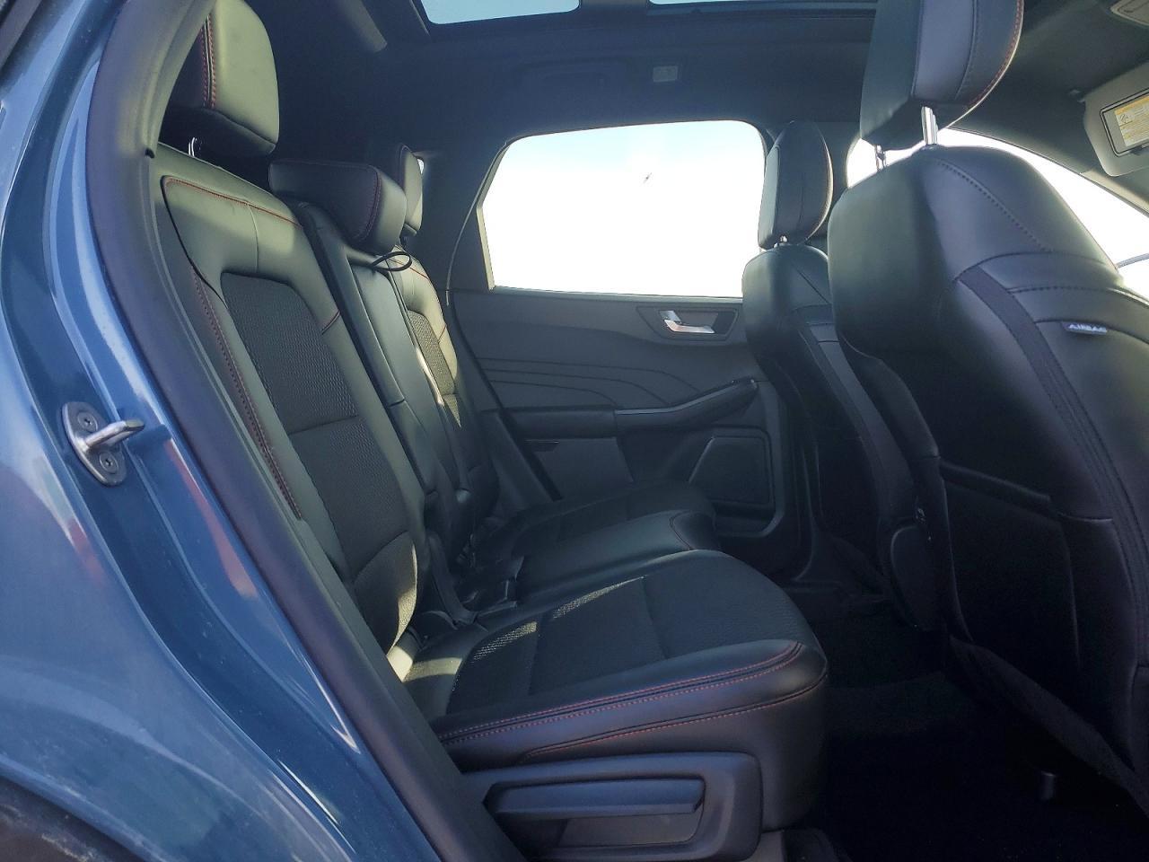 2025 Ford Escape st Line Select