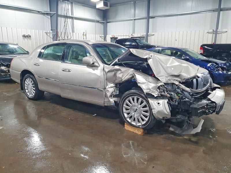 2003 Lincoln Town car Executive