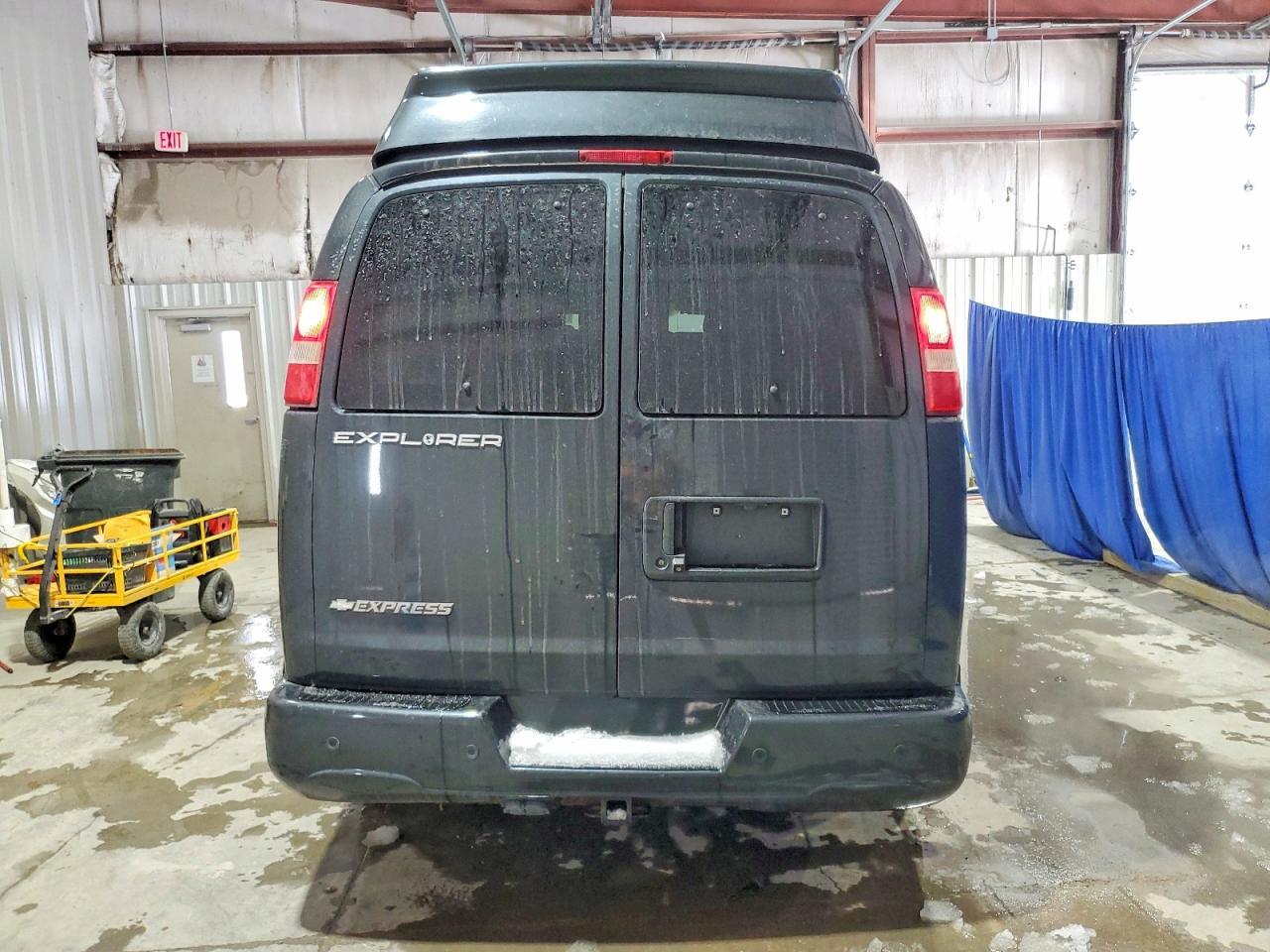 2017 Chevrolet Express G2500