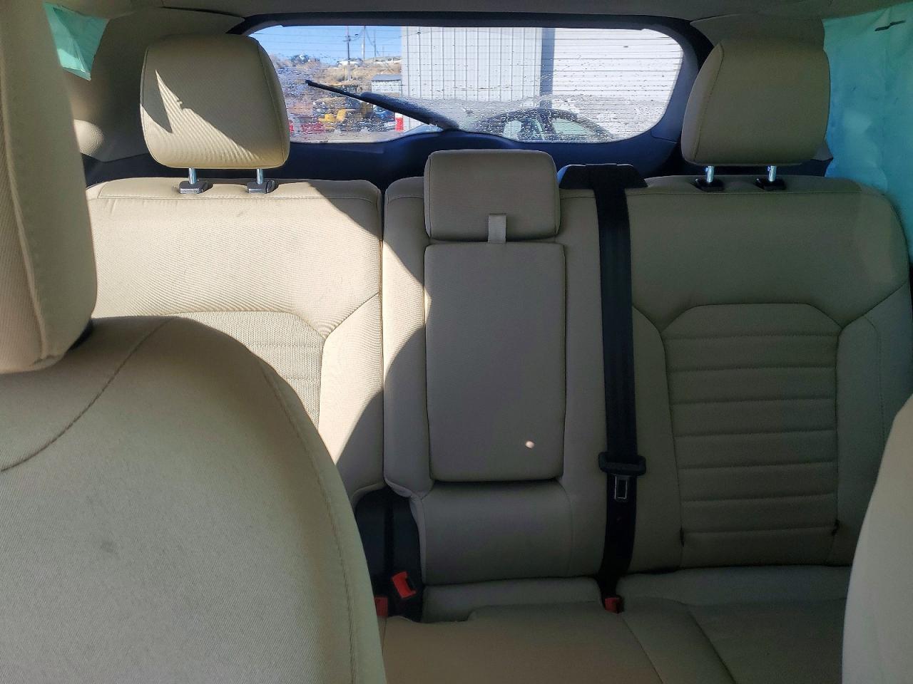 2016 Ford Edge se