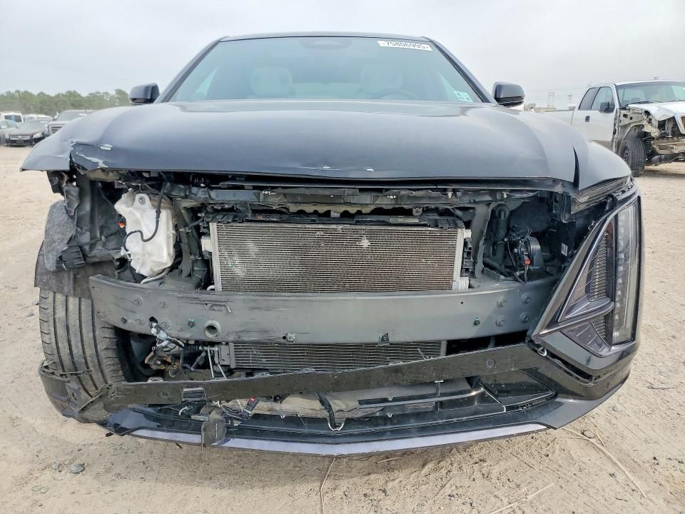 2024 Cadillac Lyriq Sport