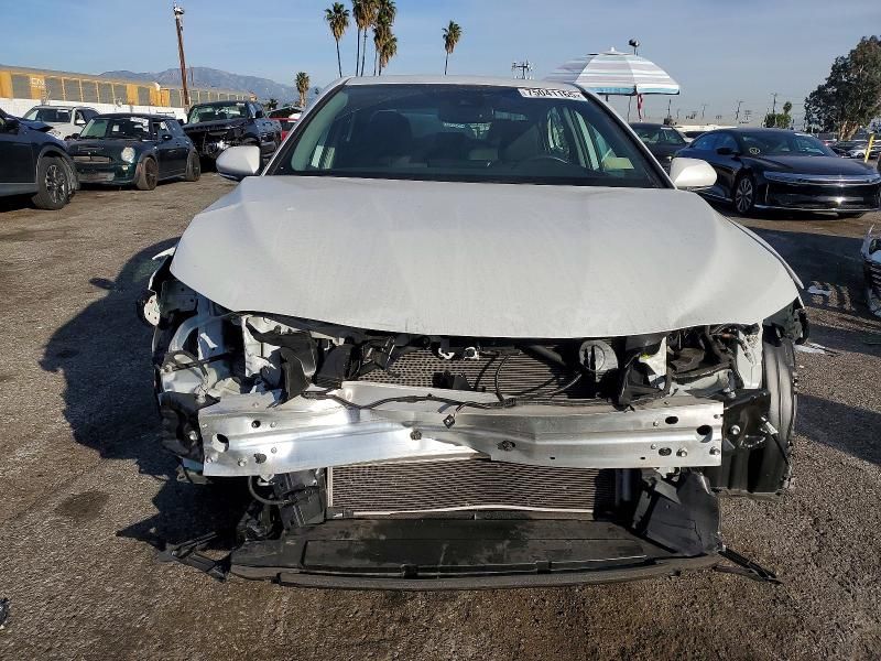 2021 Toyota Camry xle