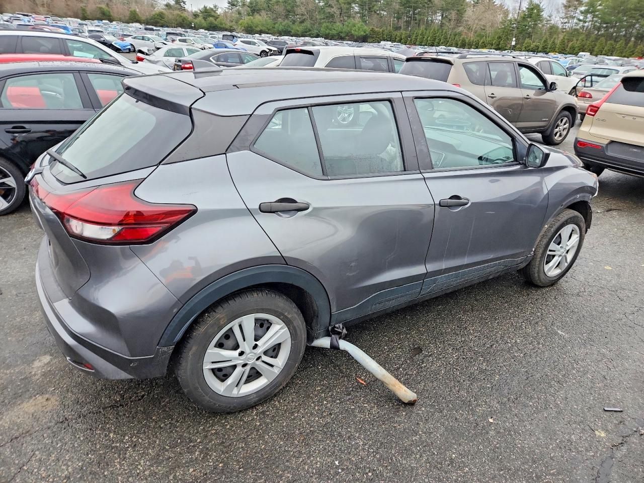 2021 Nissan Kicks s