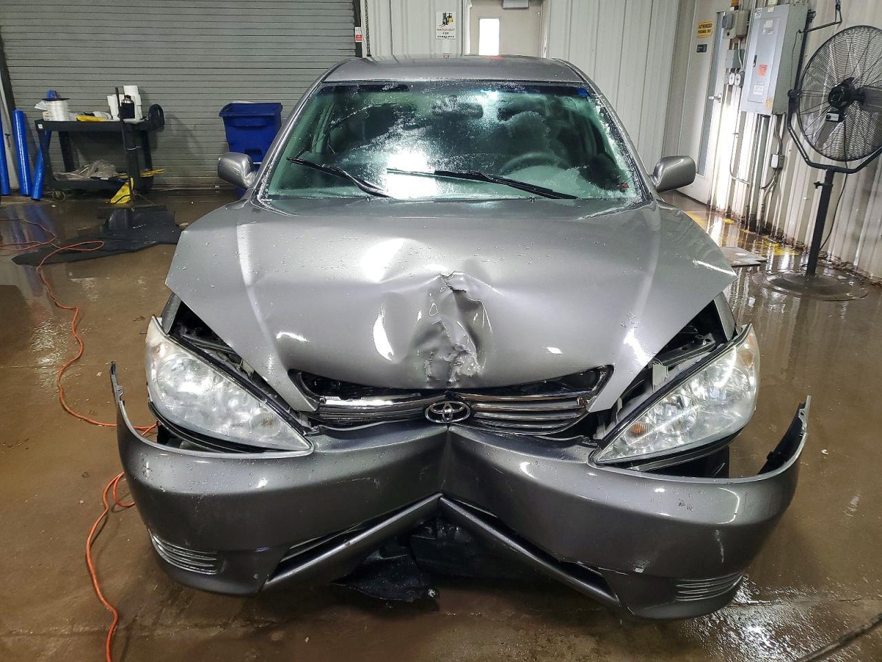 2006 Toyota Camry le