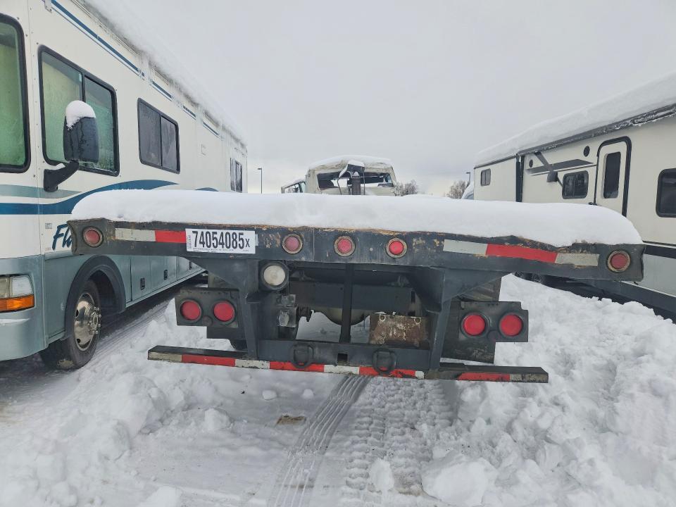 1999 Freightliner Medium Conventional Fl70