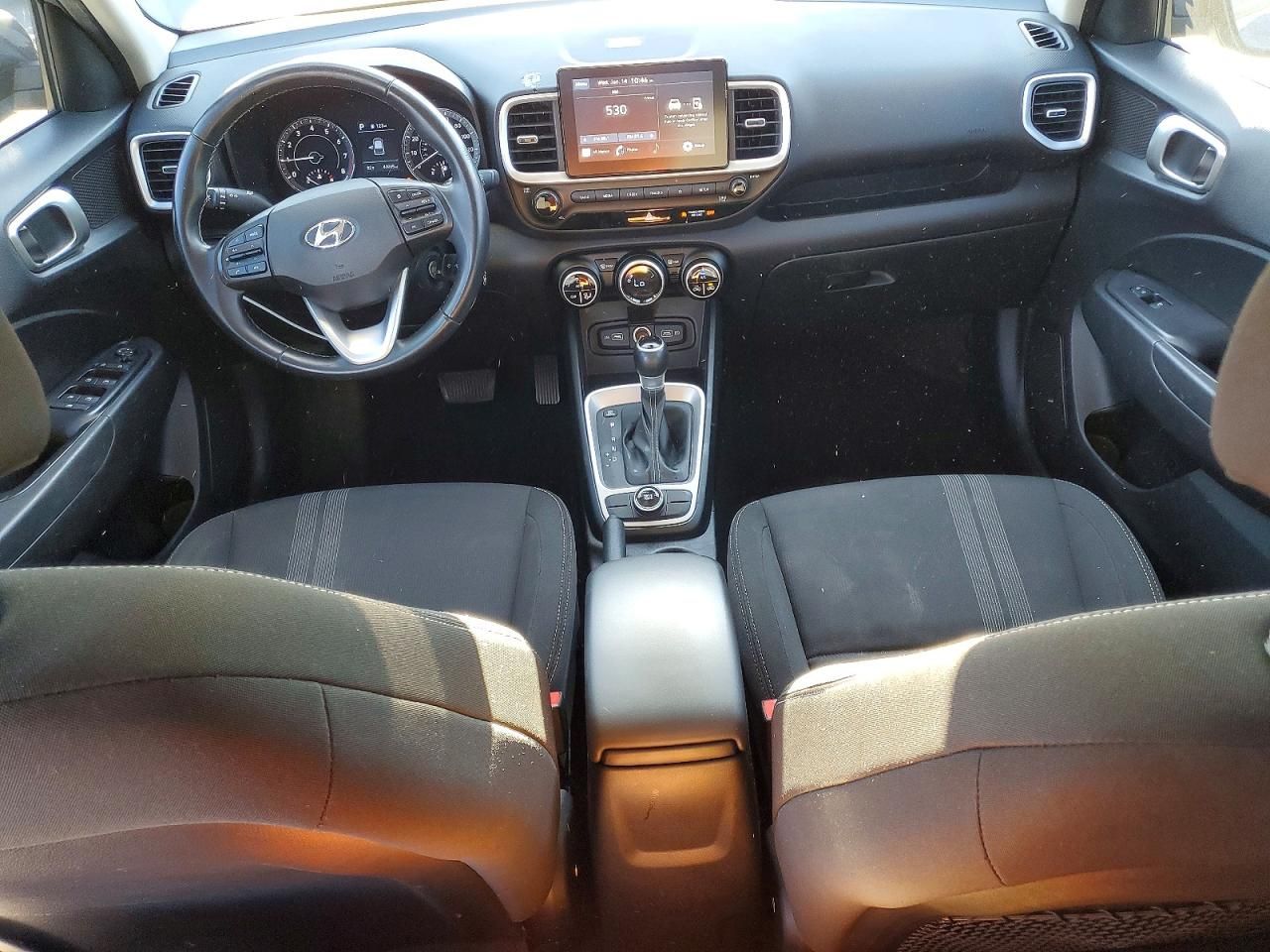 2022 Hyundai Venue sel