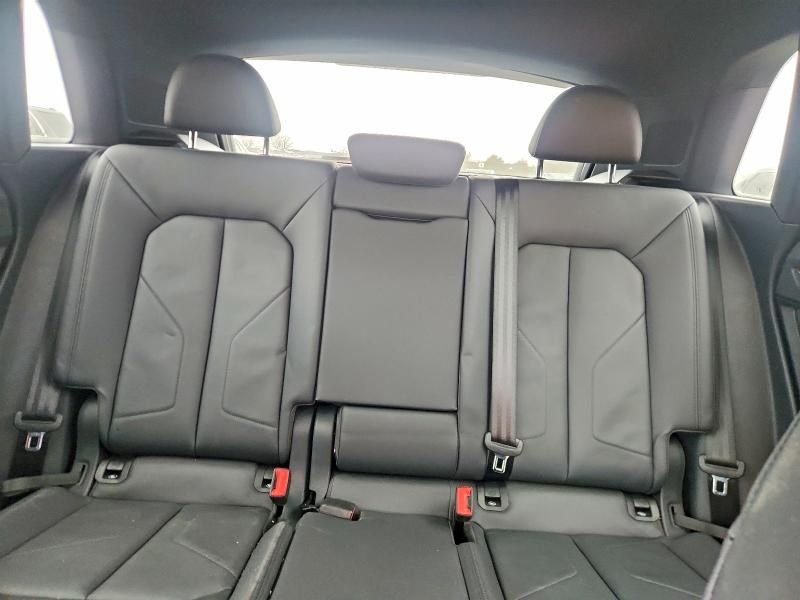 2022 Audi Q3 Premium 40