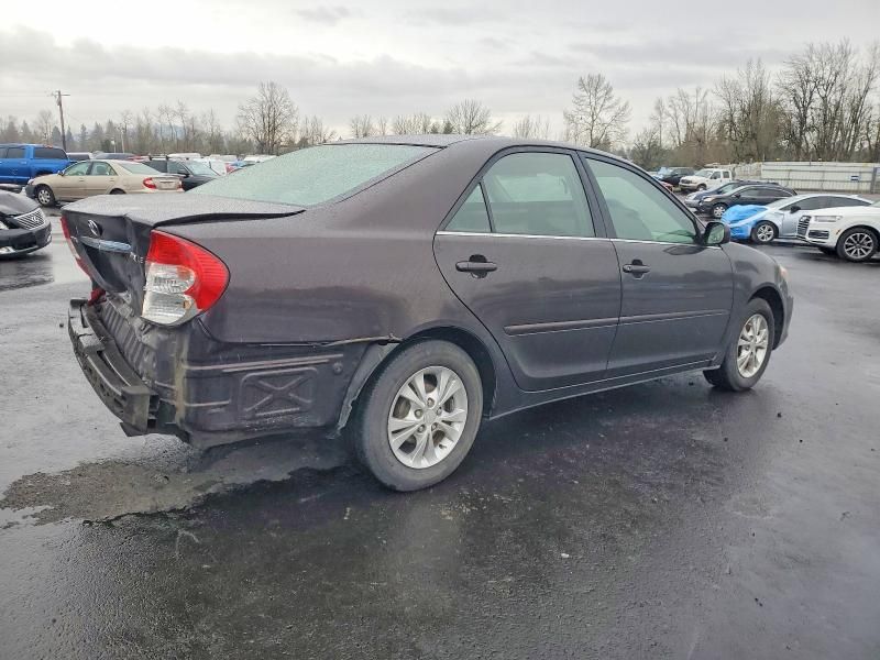2004 Toyota Camry le
