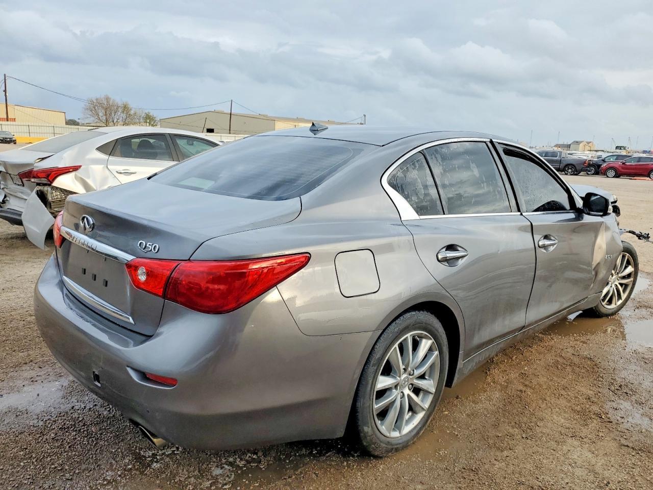 2017 Infiniti Q50 Base