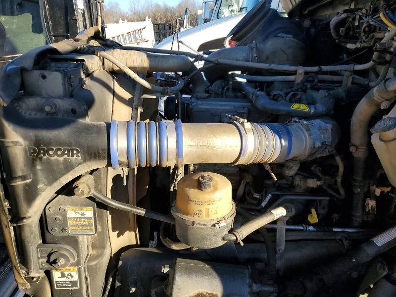 2017 Kenworth T370 Semi Truck