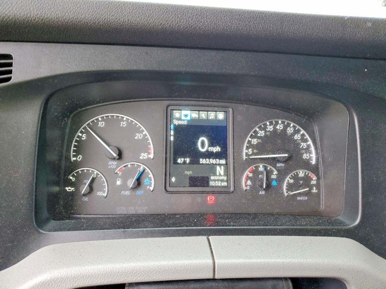 2022 Freightliner Cascadia 126 Semi Truck