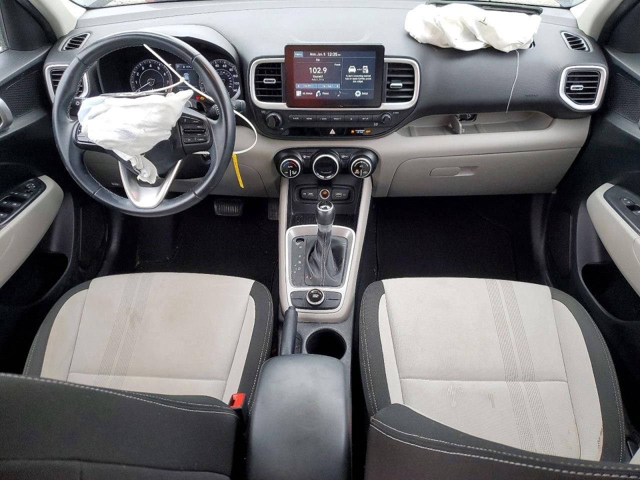 2022 Hyundai Venue sel