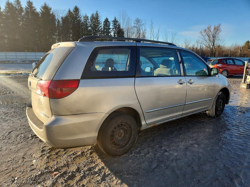 2005 Toyota Sienna ce 7 Passenger
