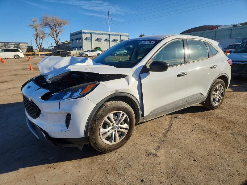 2021 Ford Escape s