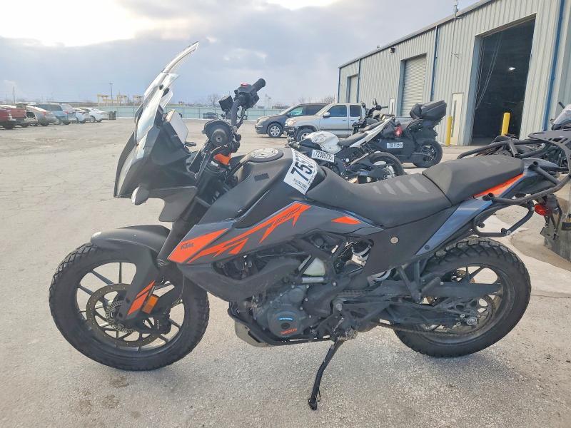 2022 KTM 390 Adventure