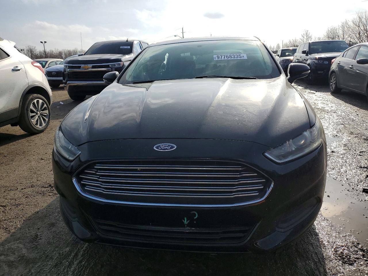 2016 Ford Fusion se