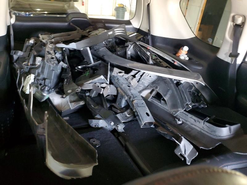 2020 Nissan Armada sv