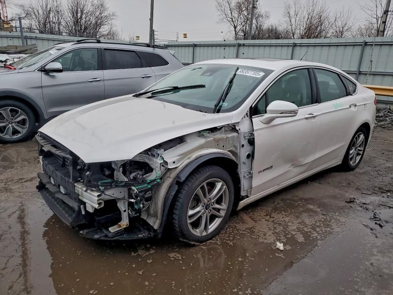 2016 Ford Fusion Titanium hev