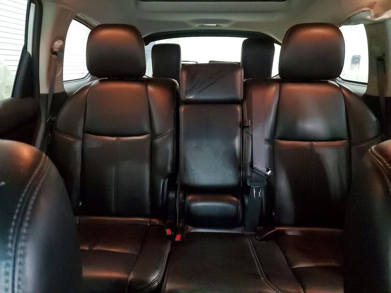 2016 Nissan Pathfinder s