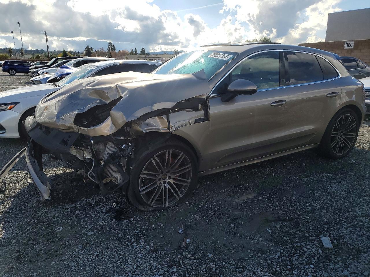 2017 Porsche Macan Turbo