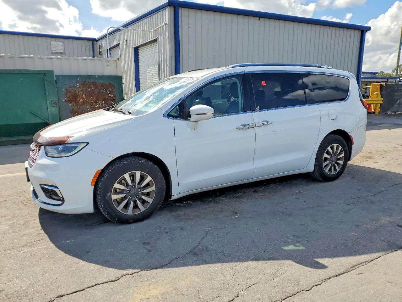 2021 Chrysler Pacifica Touring l