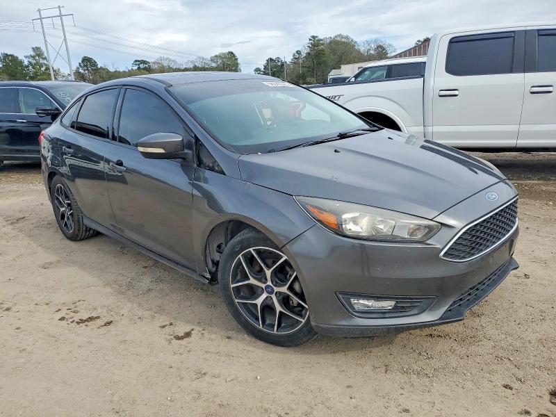 2017 Ford Focus sel