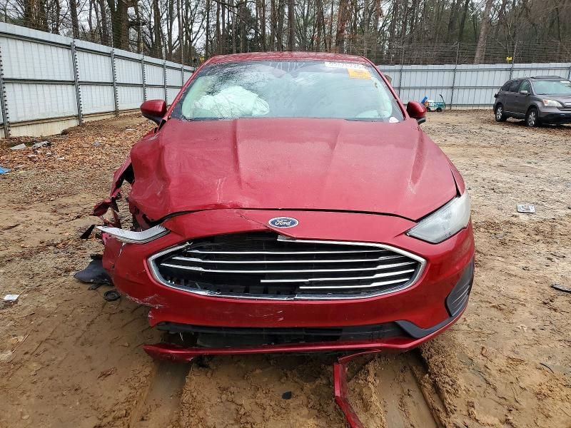 2020 Ford Fusion se