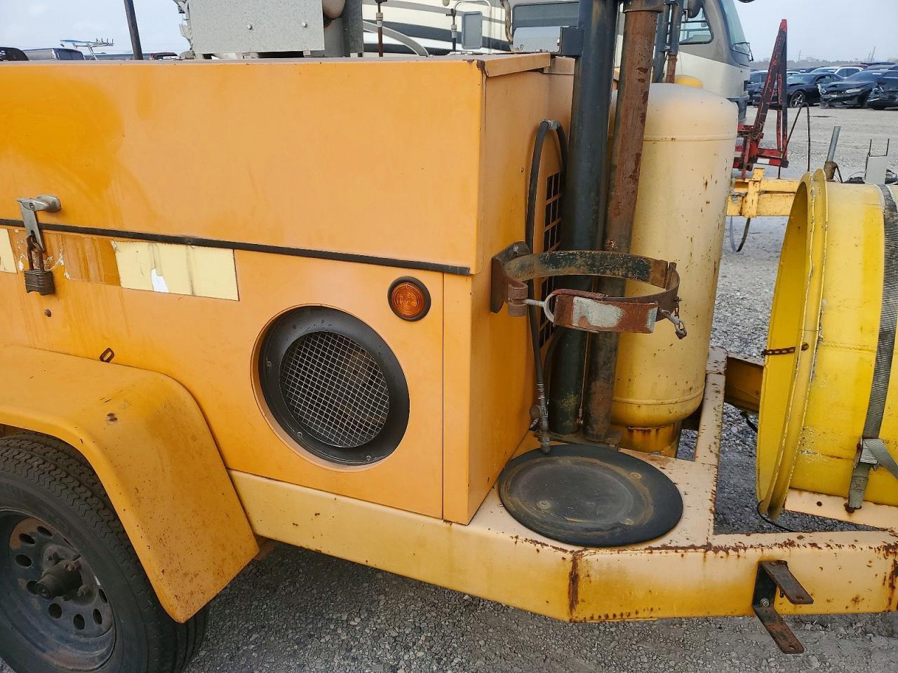 2001 Fenx 2001 Manhole Support Trailer