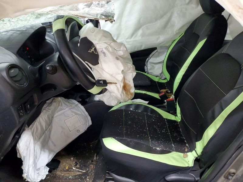 2018 Mitsubishi Mirage G4 es