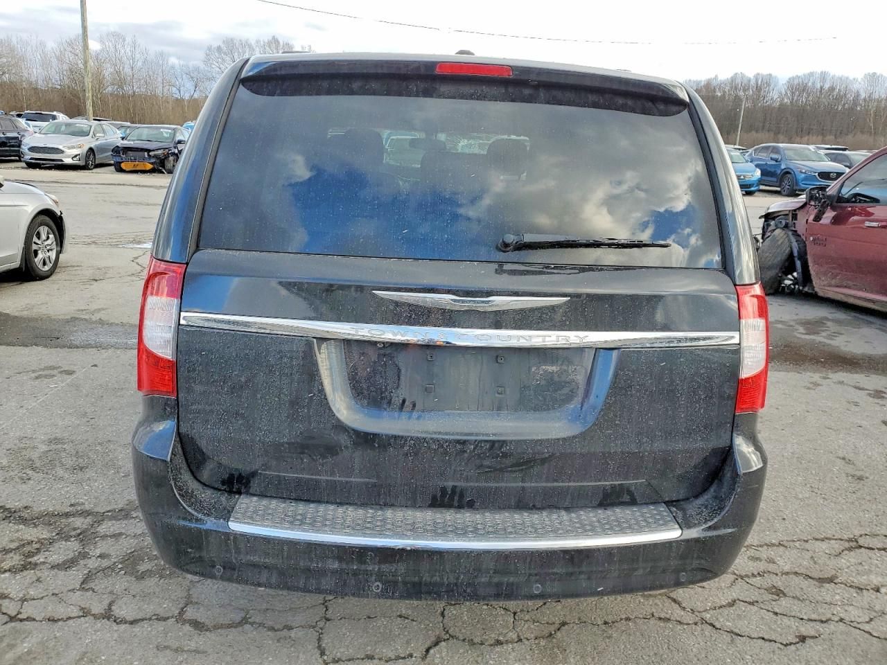 2012 Chrysler Town & Country Touring l