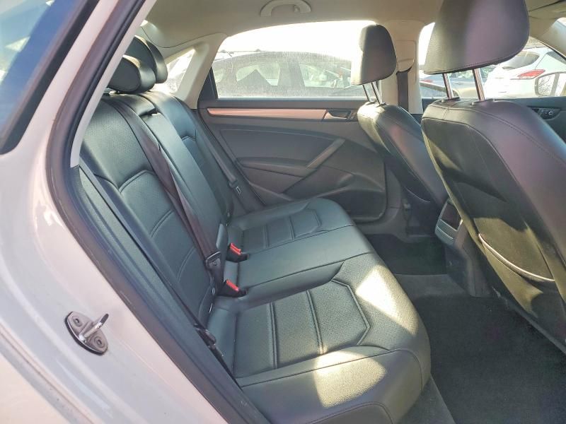 2015 Volkswagen Passat s