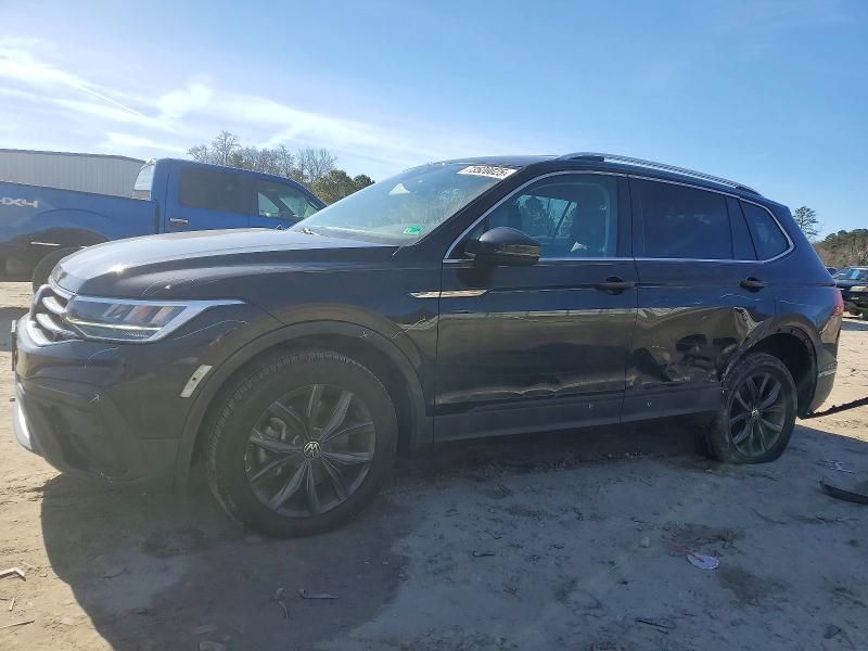 2022 Volkswagen Tiguan se