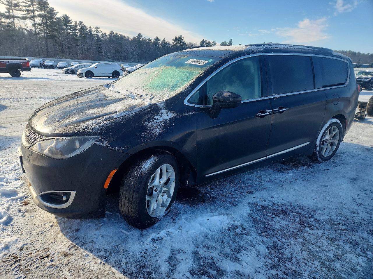2017 Chrysler Pacifica Touring l
