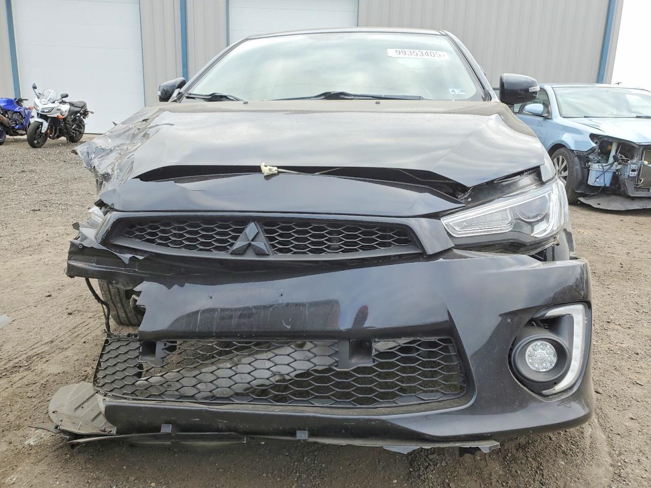 2016 Mitsubishi Lancer es
