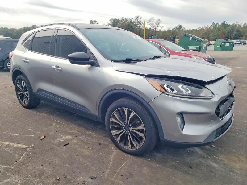 2021 Ford Escape sel