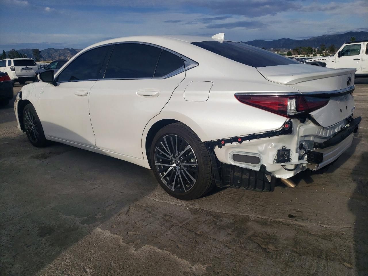 2025 Lexus Es 300h Base