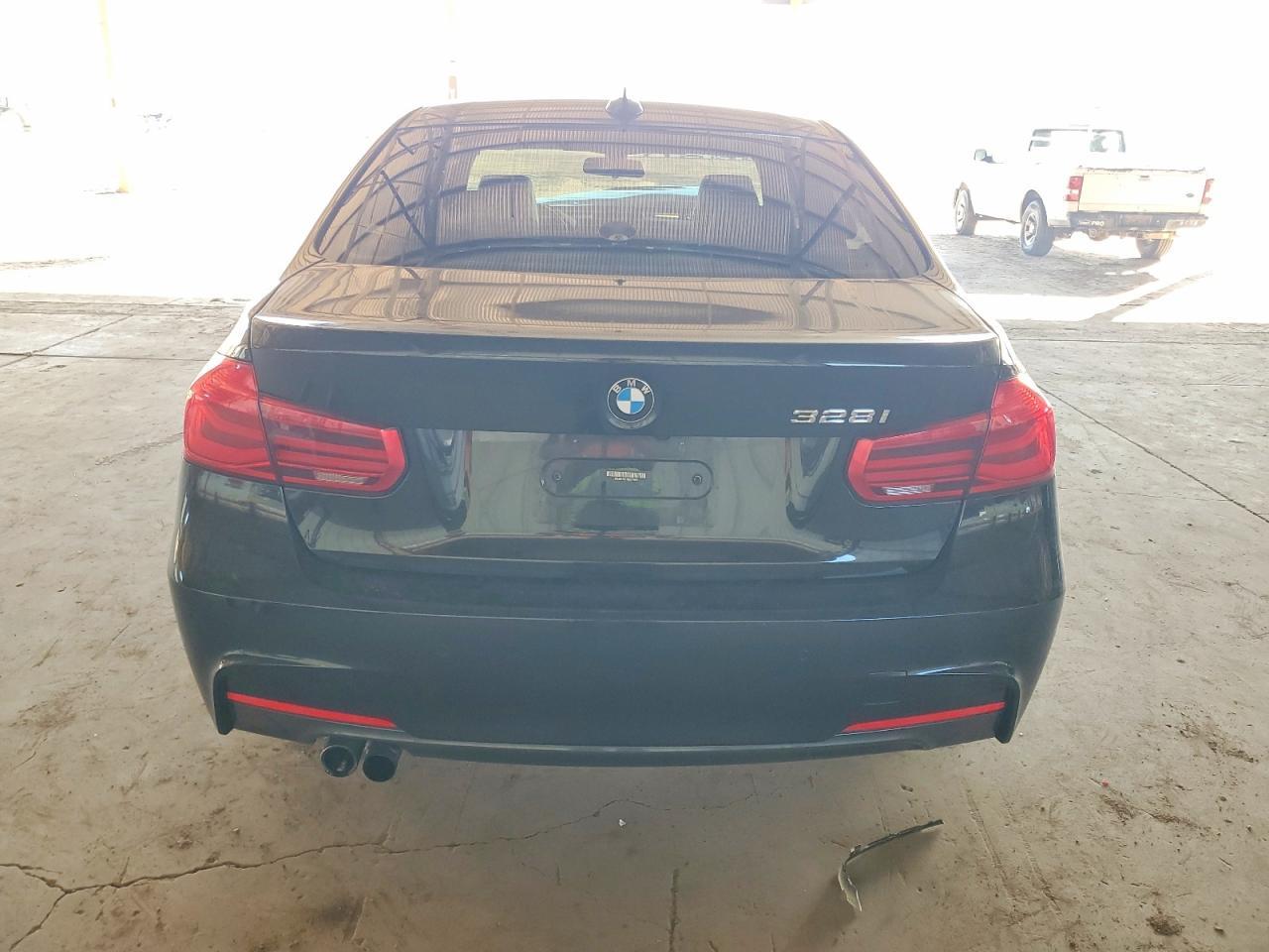 2016 BMW 328 i