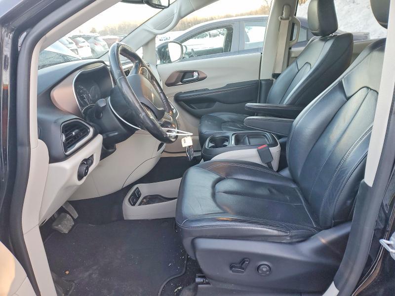 2019 Chrysler Pacifica Touring l