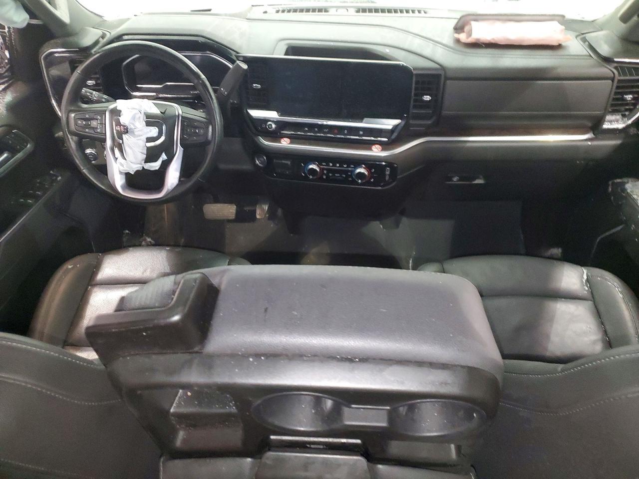 2025 GMC Sierra C1500 slt
