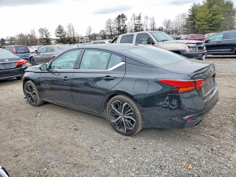 2024 Nissan Altima sr