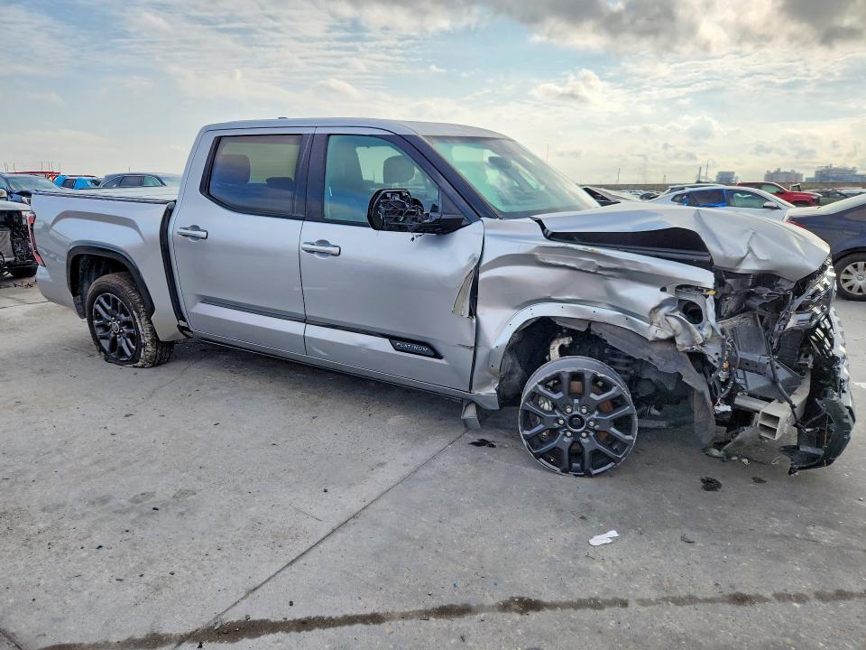 2022 Toyota Tundra Platinum