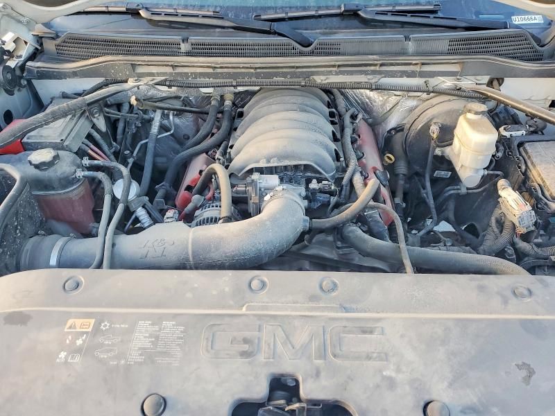 2015 GMC Sierra K1500 slt