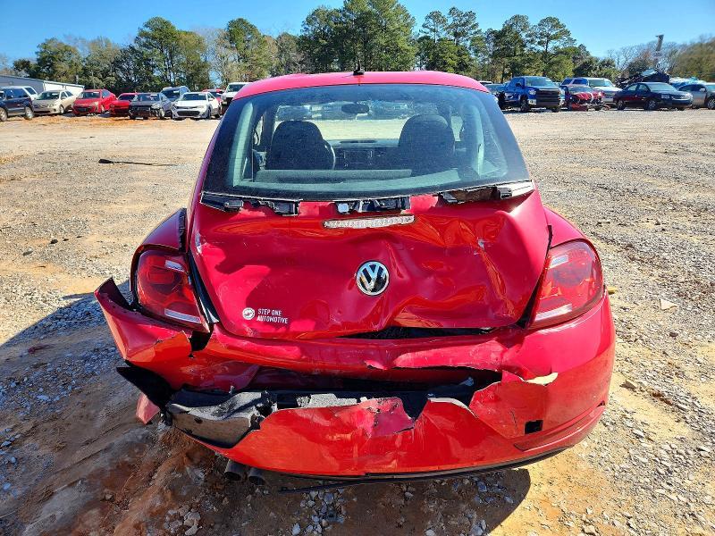 2019 Volkswagen Beetle s