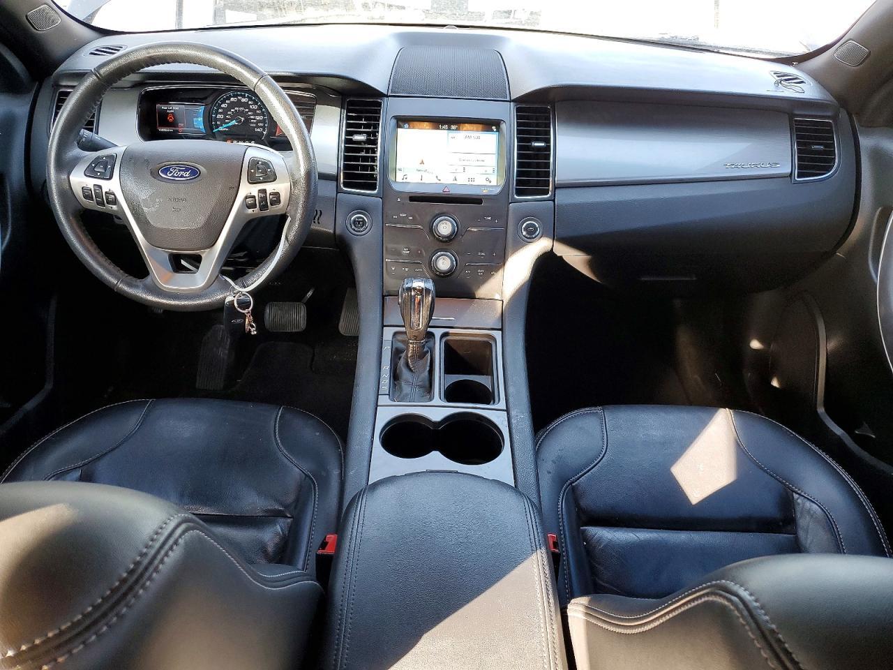 2018 Ford Taurus sel
