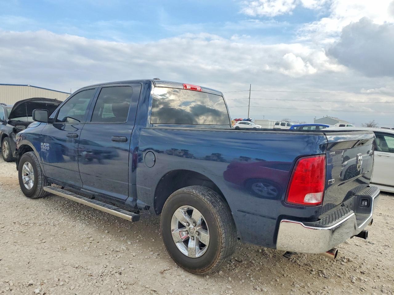 2022 Dodge Ram 1500 Classic slt
