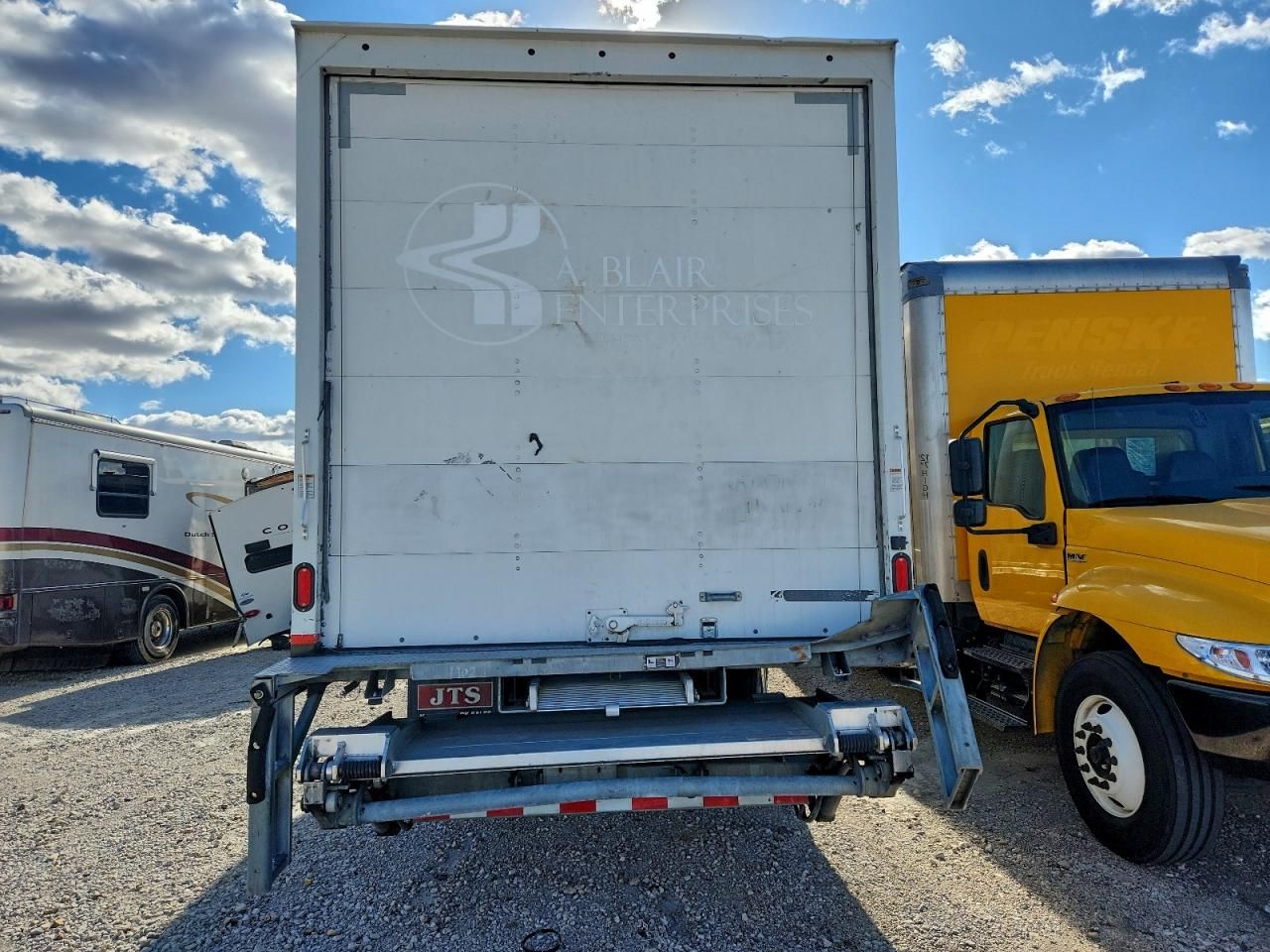 2020 Peterbilt 337 BOX Truck