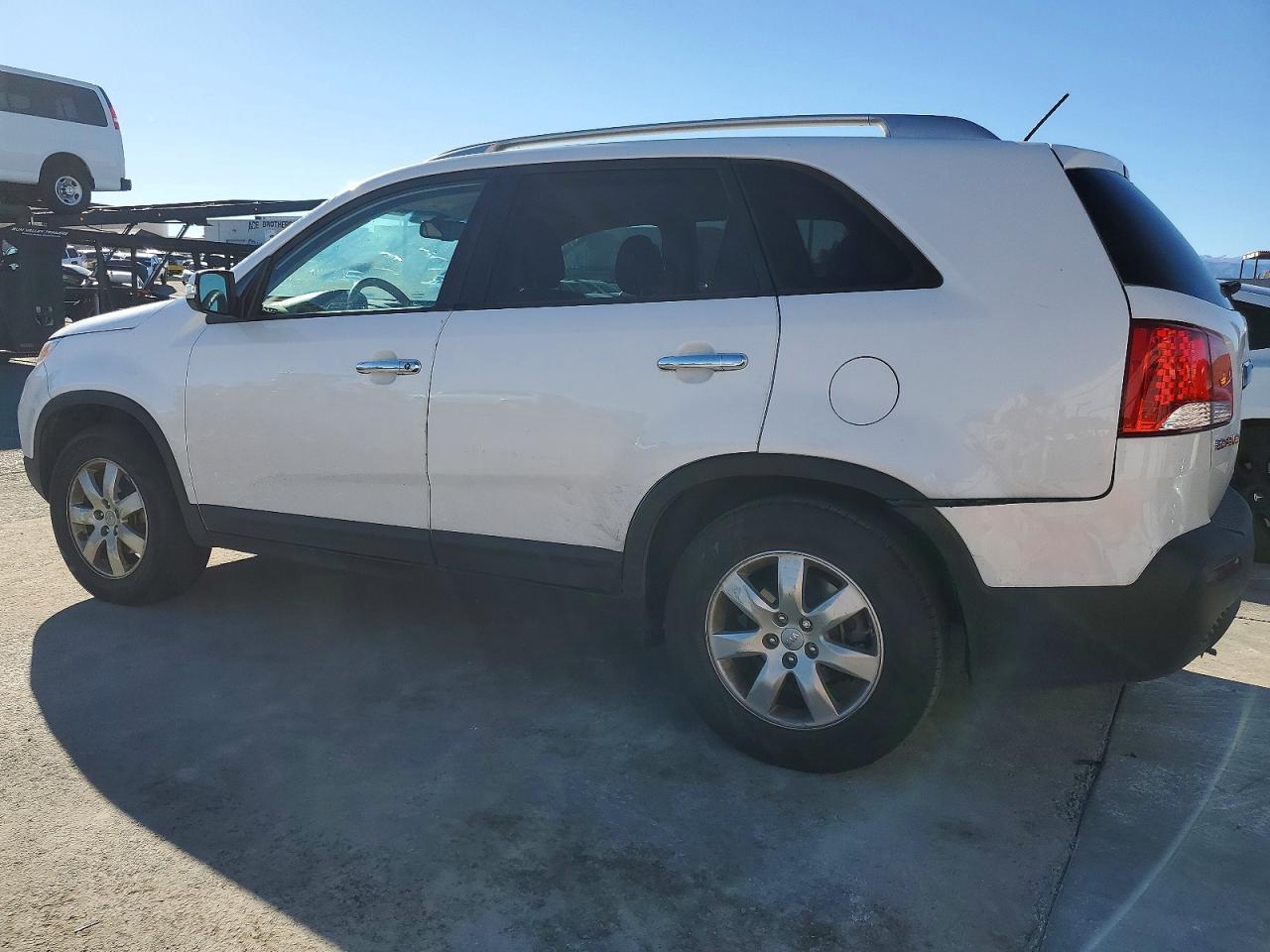 2013 KIA Sorento lx