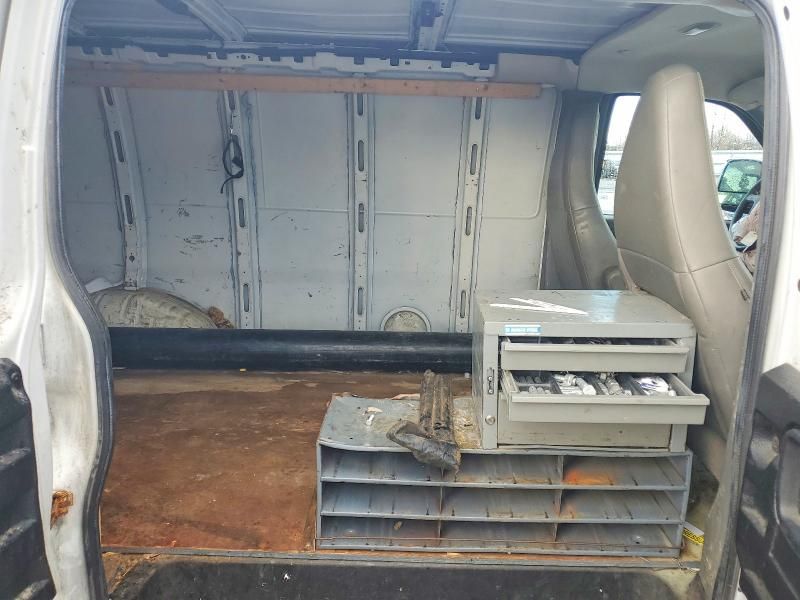 2017 GMC Savana G2500