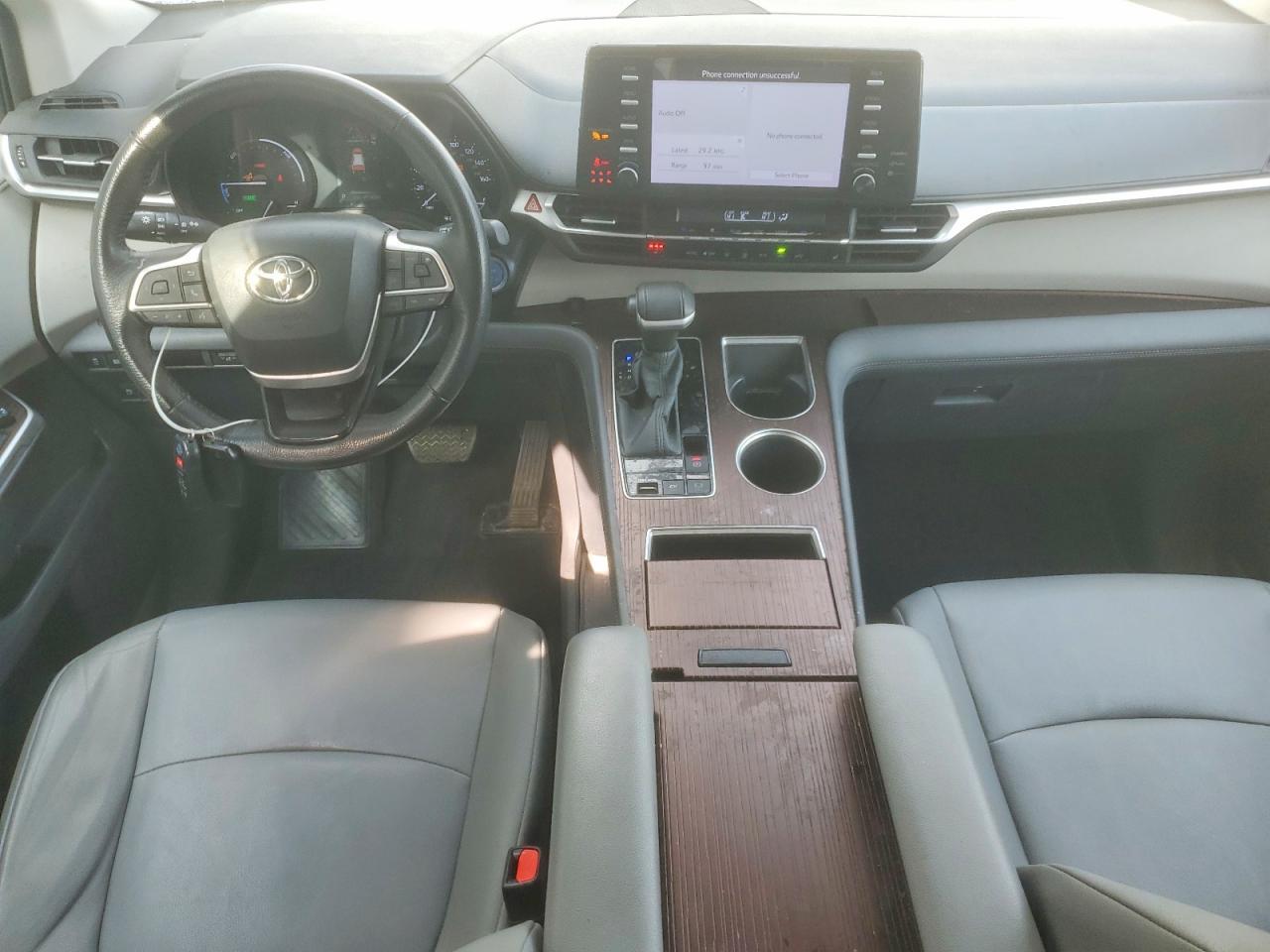 2023 Toyota Sienna xle