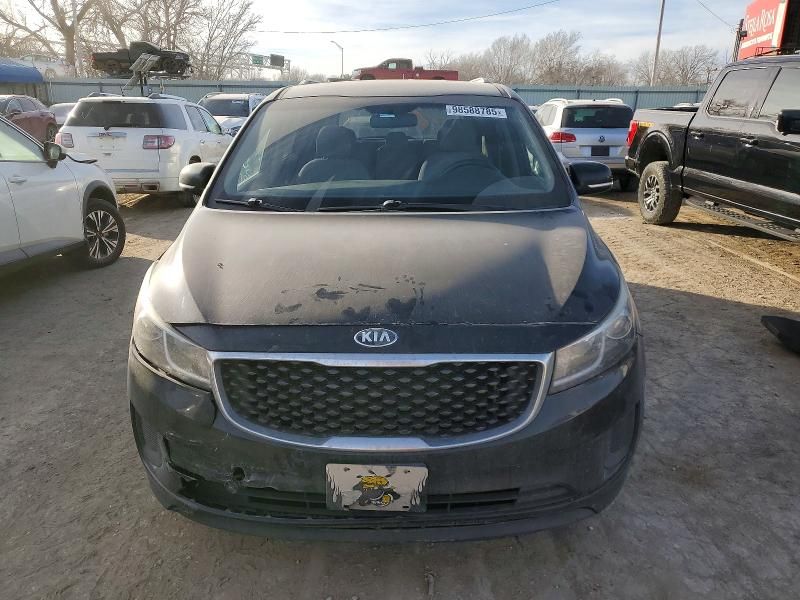 2016 KIA Sedona lx